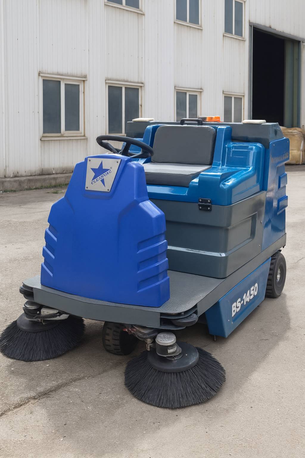 MİNİ SOKAK SÜPÜRME MAKİNESİ BS1450