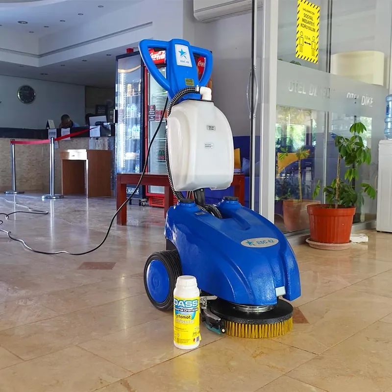 KABLOLU DAR ALAN TEMİZLİK MAKİNESİ ESC42